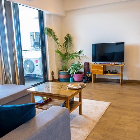 Solea 1 Bedroom Apartment - Central, Comfortable, Cozy, Balcony, Pool, Gym Accra Exterior foto