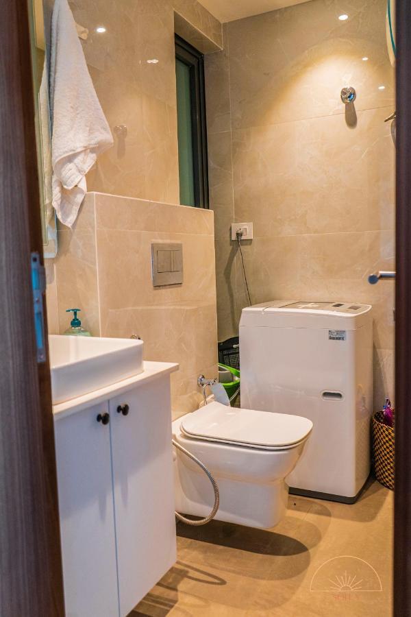 Solea 1 Bedroom Apartment - Central, Comfortable, Cozy, Balcony, Pool, Gym Accra Exterior foto