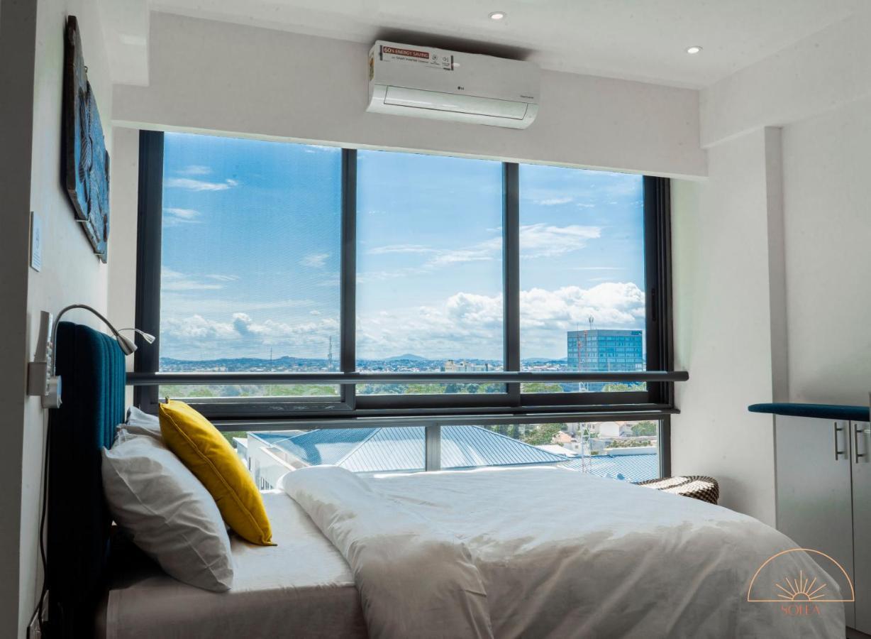 Solea 1 Bedroom Apartment - Central, Comfortable, Cozy, Balcony, Pool, Gym Accra Exterior foto