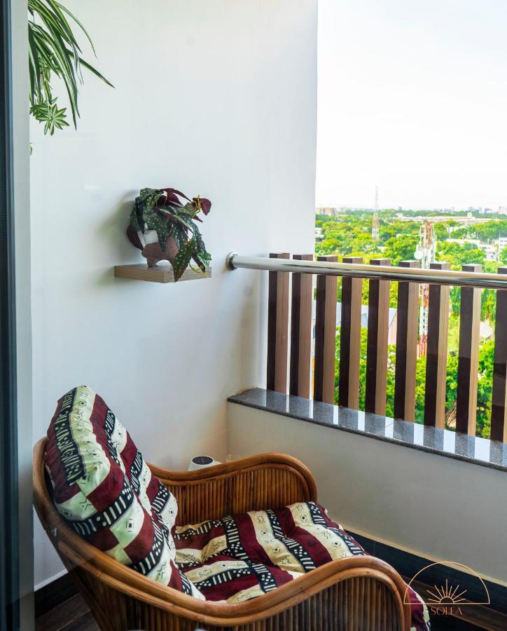 Solea 1 Bedroom Apartment - Central, Comfortable, Cozy, Balcony, Pool, Gym Accra Exterior foto