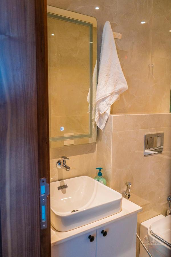 Solea 1 Bedroom Apartment - Central, Comfortable, Cozy, Balcony, Pool, Gym Accra Exterior foto